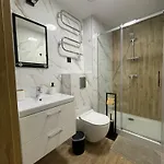Riviera Z Balkonem Apartament *
