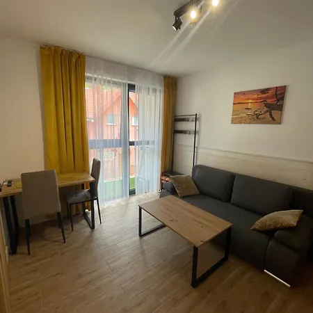 Riviera Z Balkonem Apartment